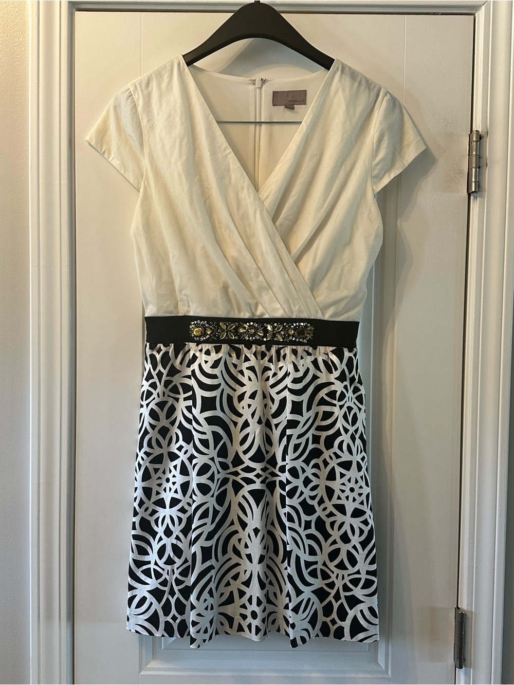 Moiselle Pleated Bodice Cap Sleeve Dress with Jeweled Waist Size 38